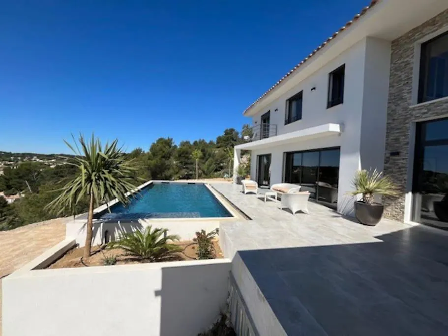 Vila Belle Contemporaine Avec Piscine Proche D'Aix En Provence Rognes 0*,